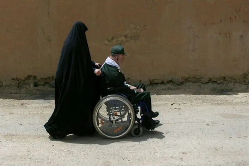 تجلیل از همسران جانبازان ۷۰ درصد در قم