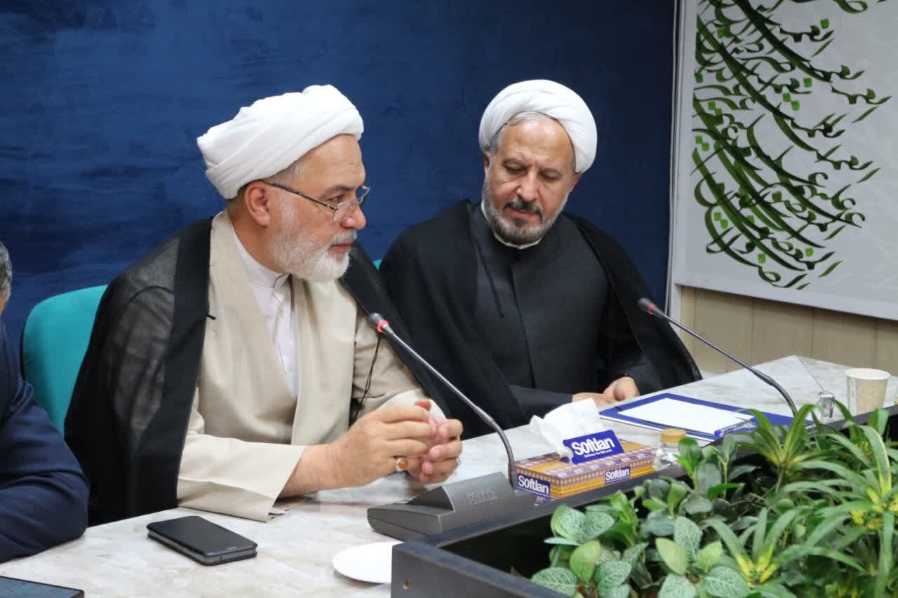 مسجد، جایگاه اصلی انس با قرآن کریم و ترویج معارف اهل‌بیت(ع) است