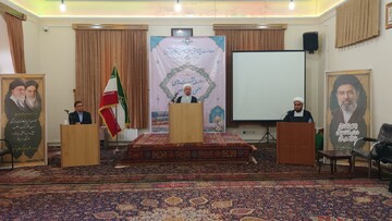 تصاویر / برگزاری نخستین نشست علمی-تخصصی حوزه علمیه طالبیه تبریز با موضوع بررسی حکم قتل فرزند توسط پدر