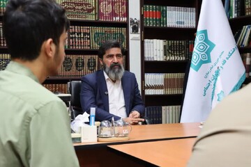 اگر حوزه از حل مسائل کنار بکشد، مراجع علمی دیگر جای آن را می‌گیرند
