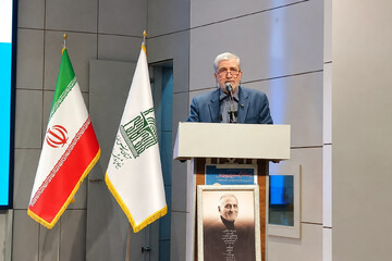 محمود روحانی از پیشگامان مطالعات میان‌رشته‌ای قرآن بود