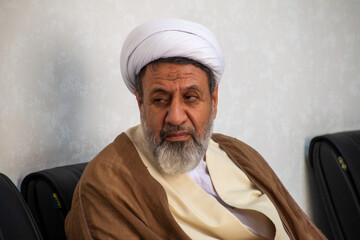 دفاع مقدس انقلاب اسلامی را تثبیت کرد