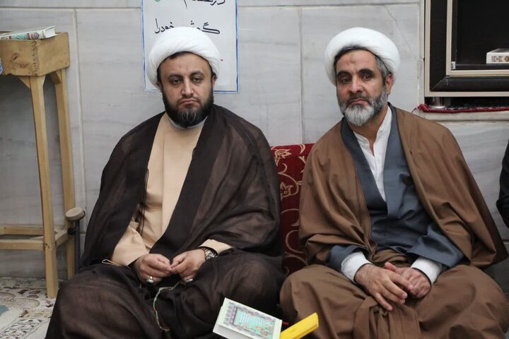 برگزاری محفل انس با قرآن کریم در ملایر