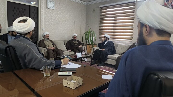 تصاویر / سفر دبیر قرارگاه جهادی پیامبر اعظم مرکز خدمات کشور به همدان