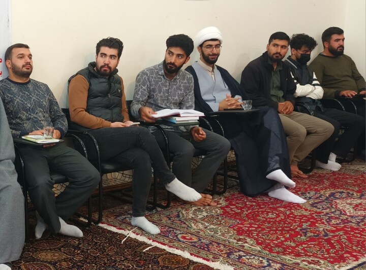تصاویر / برگزاری نخستین نشست علمی-تخصصی حوزه علمیه طالبیه تبریز با موضوع بررسی حکم قتل فرزند توسط پدر