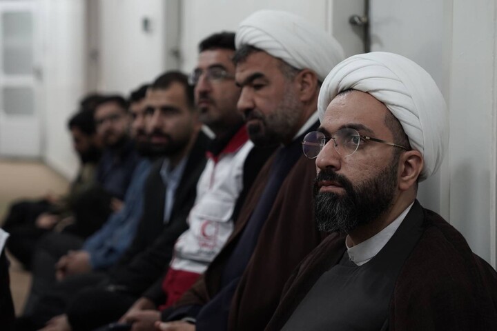 تصاویر /  بازدید مسئولان حوزه نمایندگی ولی‌فقیه در هلال‌احمر از کانون طلاب برادران تبریز