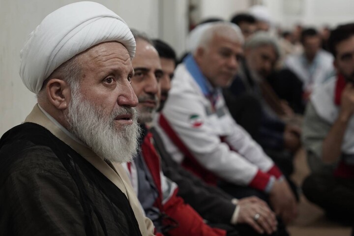 تصاویر /  بازدید مسئولان حوزه نمایندگی ولی‌فقیه در هلال‌احمر از کانون طلاب برادران تبریز