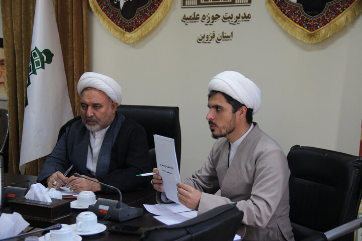 تصاویر / دیدار اعضای جدید مبلغات امین با معاون تبلیغ وامور فرهنگی حوزه علمیه استان قزوین