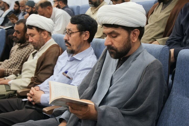 نشست نامه های امام شهید