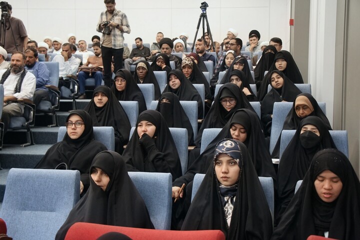 نشست نامه های امام شهید