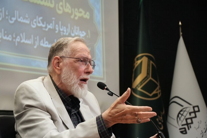 نشست نامه های امام شهید