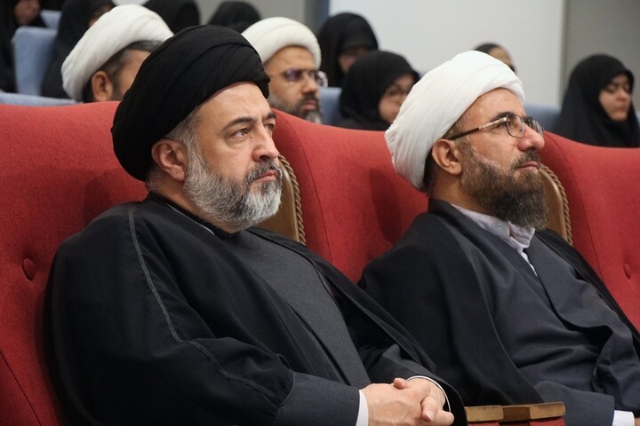 نشست نامه های امام شهید