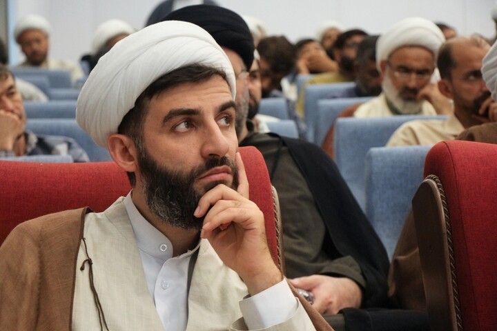 نشست نامه های امام شهید