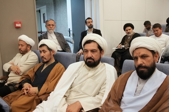 نشست نامه های امام شهید