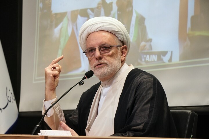 نشست نامه های امام شهید