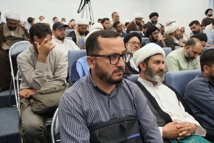 نشست نامه های امام شهید