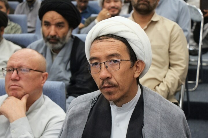 نشست نامه های امام شهید