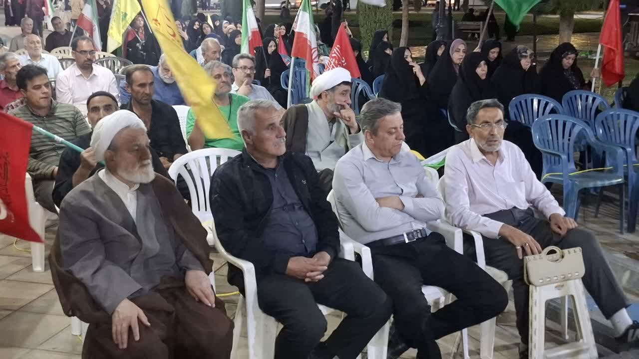 حضور مردم در میادین مهمترین پشتوانه انقلاب است