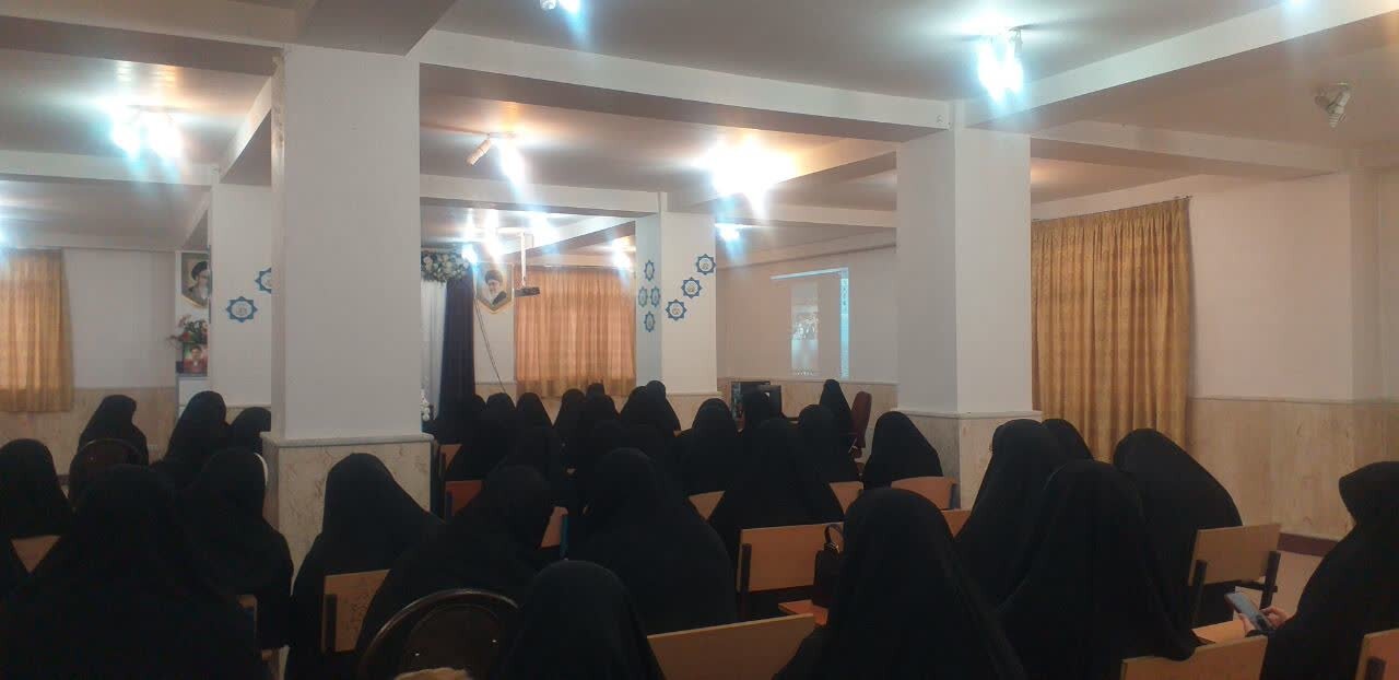 علم بدون خودسازی انسان را به سوی نگاه مادی و تک بعدی می‌برد