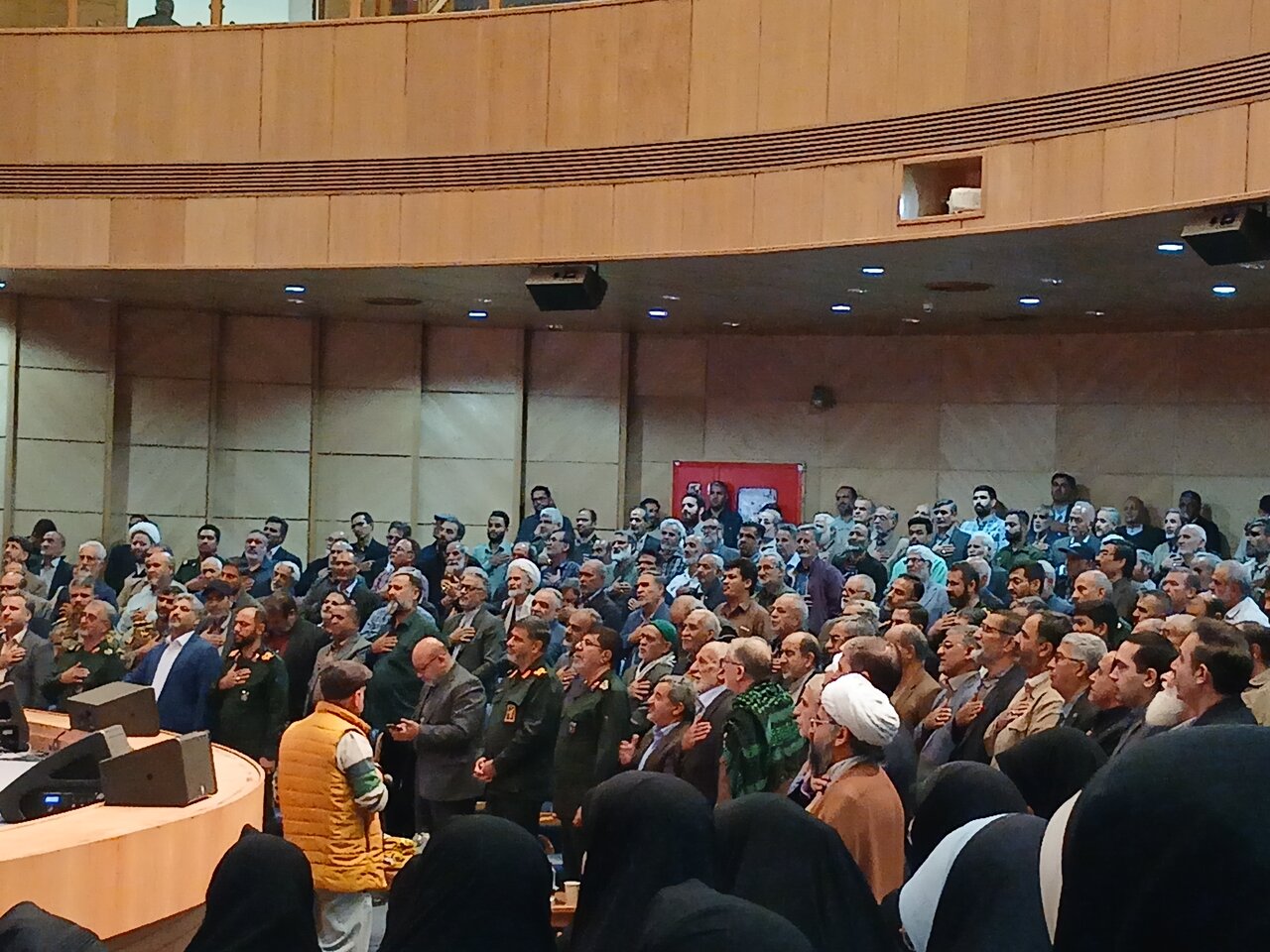 آیین رونمایی از کتاب‌ها، اطلس‌ها و آثار مربوط به نبردهای خراسان بزرگ در هشت سال دفاع مقدس