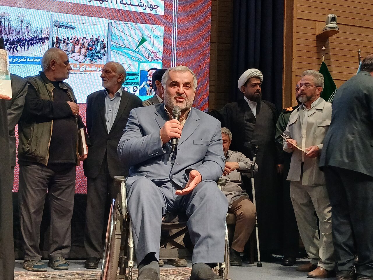 آیین رونمایی از کتاب‌ها، اطلس‌ها و آثار مربوط به نبردهای خراسان بزرگ در هشت سال دفاع مقدس