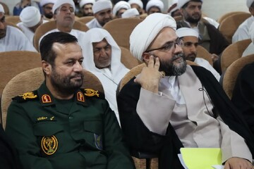 تصاویر/دیدار نماینده ولی‌فقیه در سپاه پاسداران انقلاب اسلامی با علمای شیعه و اهل‌سنت در بندرعباس