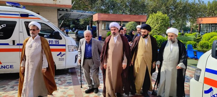 تصاویر/ تکریم پرستاران بیمارستان شمال، از طرف دفتر آیت الله العظمی جوادی آملی در شهرستان آمل