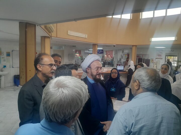 تصاویر / تقدیر مسئول نهاد نمایندگی ولی فقیه در دانشگاه علوم پزشکی قزوین از پرستاران مراکز درمانی استان قزوین