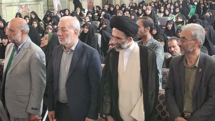تصاویر/ همایش «بانوان حرم ساز » به مناسبت میلاد با سعادت حضرت زینب (س)درکاشان