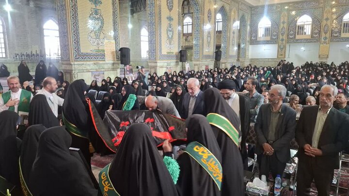 تصاویر/ همایش «بانوان حرم ساز » به مناسبت میلاد با سعادت حضرت زینب (س)درکاشان