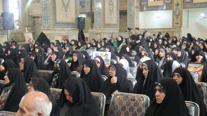 تصاویر/ همایش «بانوان حرم ساز » به مناسبت میلاد با سعادت حضرت زینب (س)درکاشان