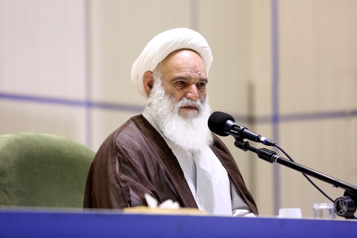 تصاویر/ مراسم بزرگداشت  پنجمین سالگرد ارتحال علامه حسن زاده آملی(ره)