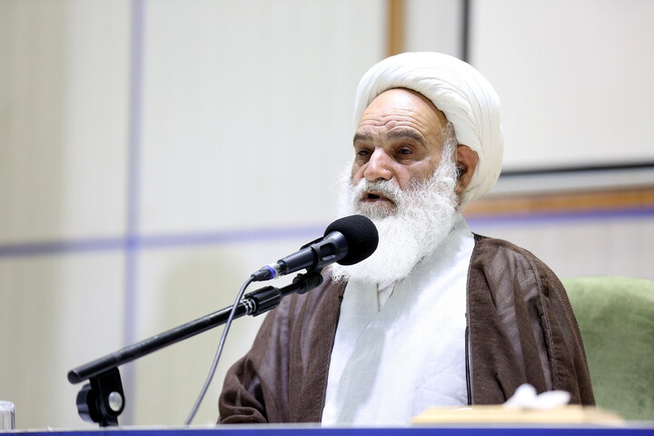 تصاویر/ مراسم بزرگداشت  پنجمین سالگرد ارتحال علامه حسن زاده آملی(ره)