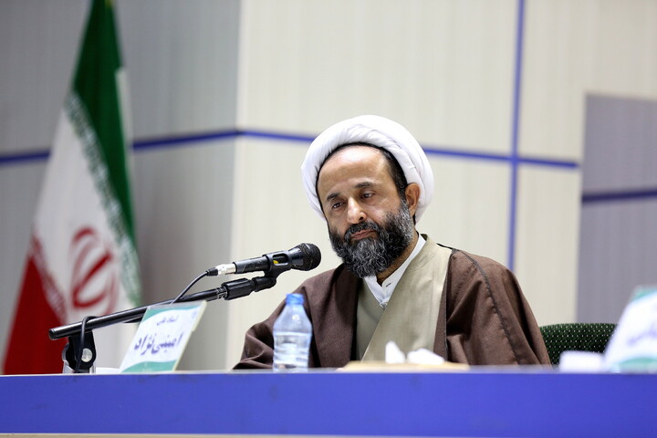 تصاویر/ مراسم بزرگداشت  پنجمین سالگرد ارتحال علامه حسن زاده آملی(ره)