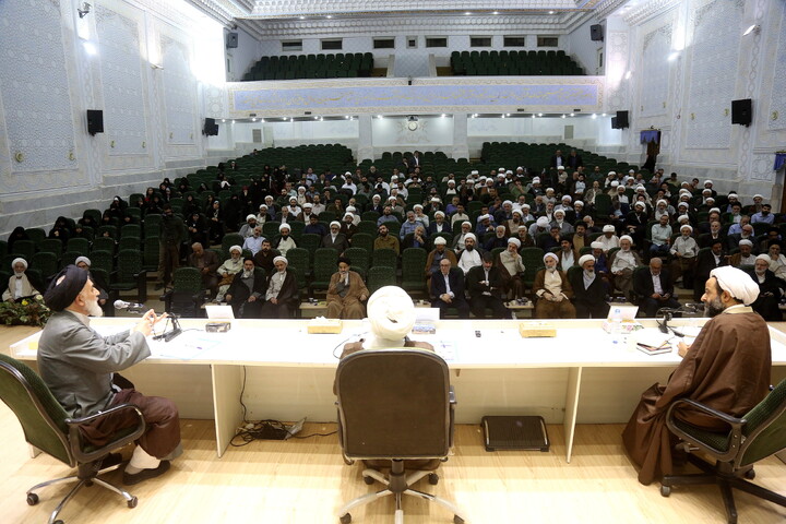 تصاویر/ مراسم بزرگداشت  پنجمین سالگرد ارتحال علامه حسن زاده آملی(ره)