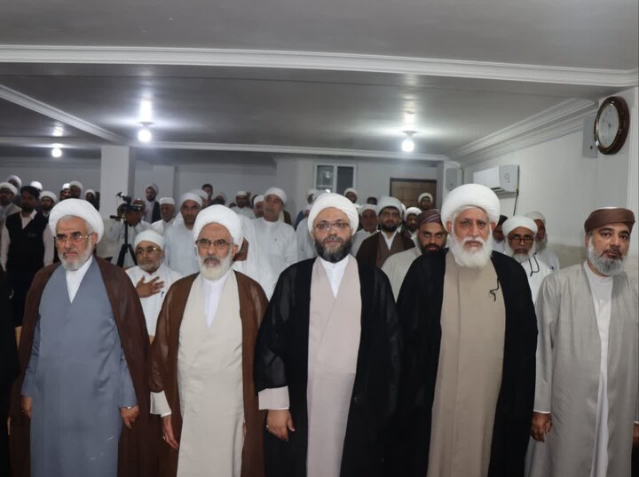تصاویر/دیدار نماینده ولی‌فقیه در سپاه پاسداران انقلاب اسلامی با علمای شیعه و اهل‌سنت در بندرعباس