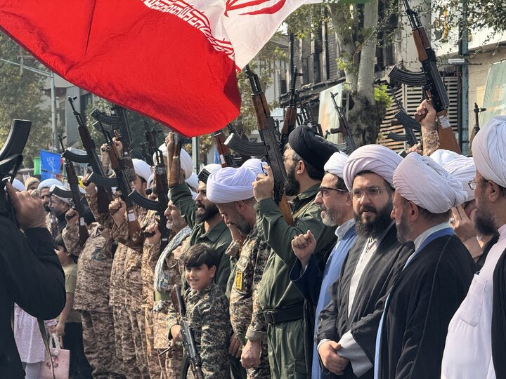 تصاویر/ حضور طلاب و روحانیون حوزه علمیه استان گیلان در رزمایش بزرگ جانفدای رشت