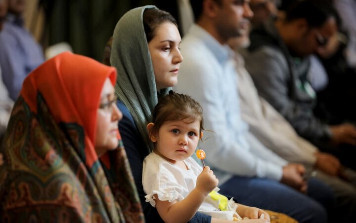 تصاویر / آئین تکریم از اهل‌سنت استان گلستان به پاس همراهی در اجتماعات مردمی شبانه
