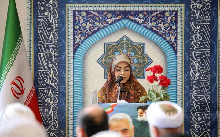 تصاویر / آئین تکریم از اهل‌سنت استان گلستان به پاس همراهی در اجتماعات مردمی شبانه