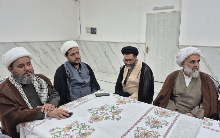 تصاویر/ نشست معاون پژوهش حوزه‌های علمیه با مدیران آموزش و پژوهش مدارس علمیه کاشان