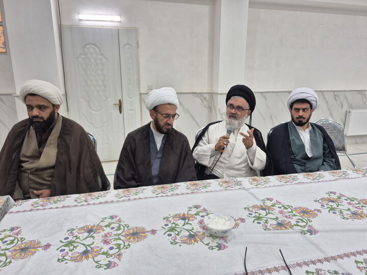 تصاویر/ نشست معاون پژوهش حوزه‌های علمیه با مدیران آموزش و پژوهش مدارس علمیه کاشان