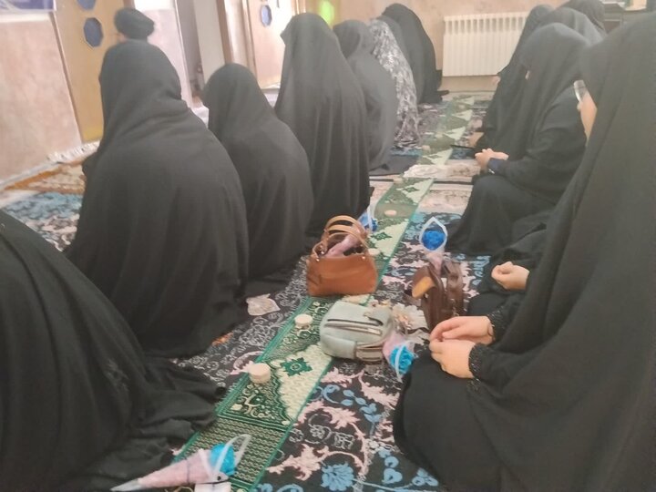 تصاویر/ آغاز «طرح اربعین تعالی» ویژه طلاب جدیدالورود در مدرسه علمیه الزهرا(س) ماهان