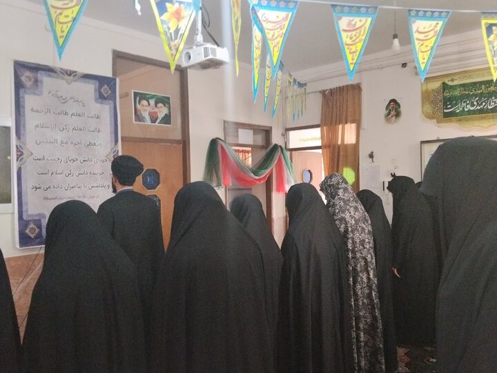 تصاویر/ آغاز «طرح اربعین تعالی» ویژه طلاب جدیدالورود در مدرسه علمیه الزهرا(س) ماهان