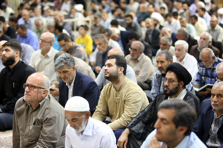 حضور پرشور زائران در حرم بانوی کرامت در شب میلاد حضرت زینب کبری (س)
