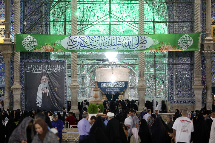 حضور پرشور زائران در حرم بانوی کرامت در شب میلاد حضرت زینب کبری (س)