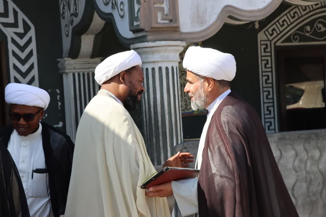 Wanazuoni kutoka Najaf Al-Ashraf Watembelea Hawza ya Imam Swadiq (a.s) jijini Dar es Salaam