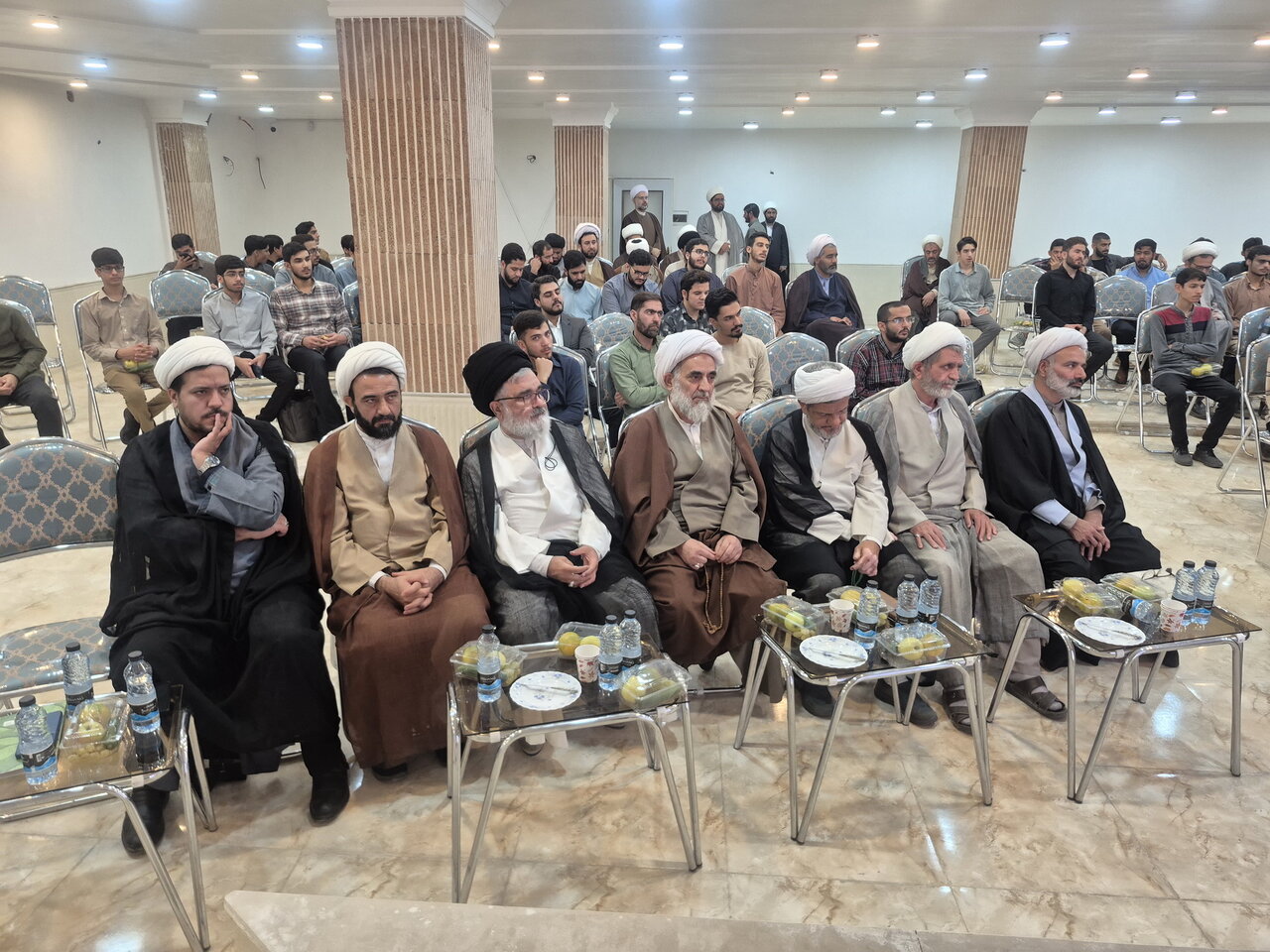 مقاومت مردم ایران در جنگ با آمریکا، به جهان نشان داد که مرد این میدان هستند
