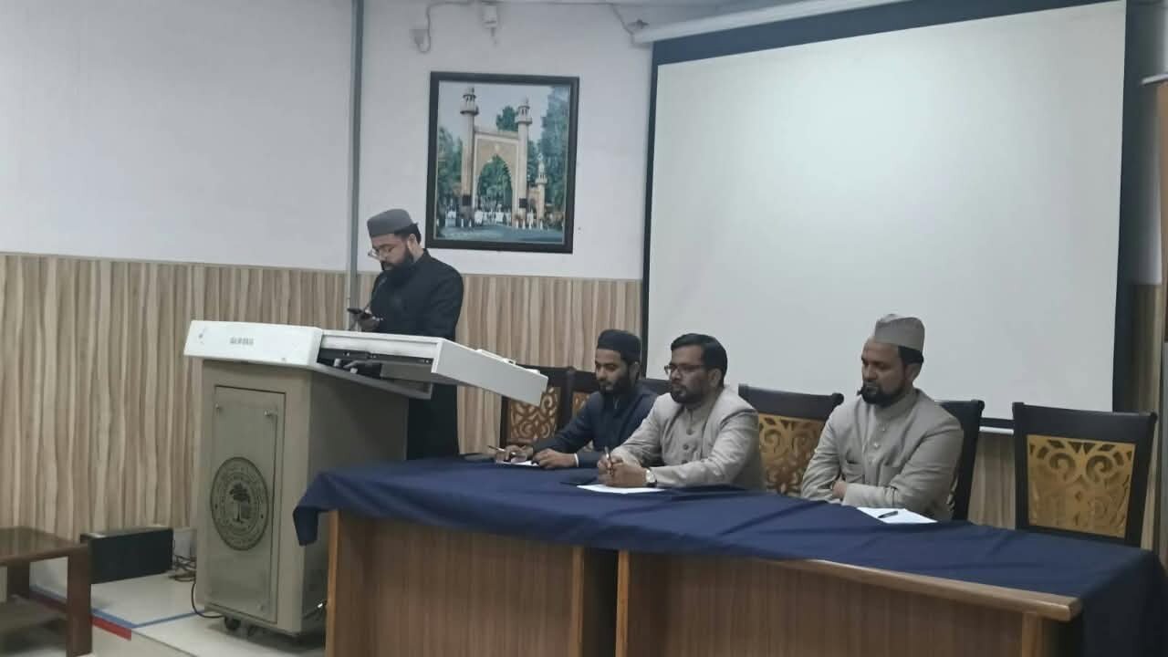عورتوں کے حقوق کا حقیقی محافظ اسلام ہے، جبکہ قرآن مجید کئی اعتبار سے معجزہ ہے