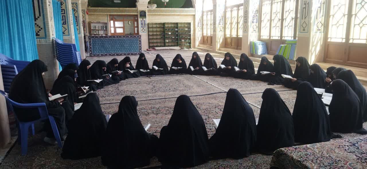 تصاویر/ برگزاری اردو طلاب جدیدالورود مدرسه علمیه حضرت زینب کبری(س) در شهر زیارتی جوپار