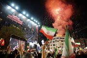 تصاویر/ یوم ولادت حضرت زینبؑ اور نرسنگ ڈے کے موقع پر تہران کے انقلاب اسکوائر پر عظیم الشان جشن کا انعقاد